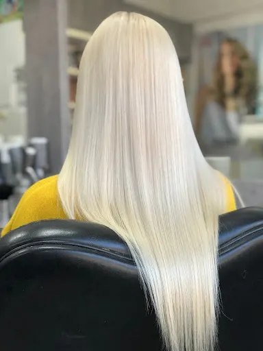 Gorzelańczyk Ewa. Zakład fryzjerski